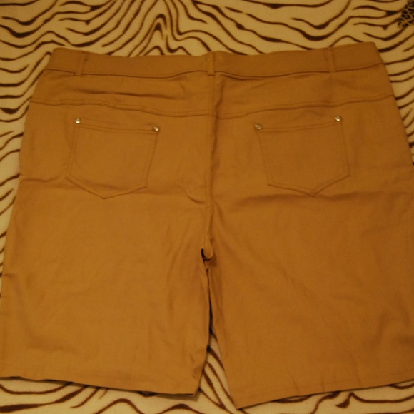 Tan Stretchy Shorts - Picture 2 of 5